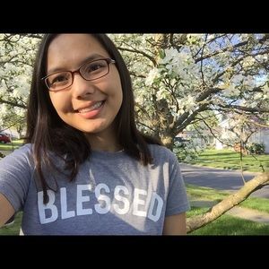 Meet your Posher, Kayla